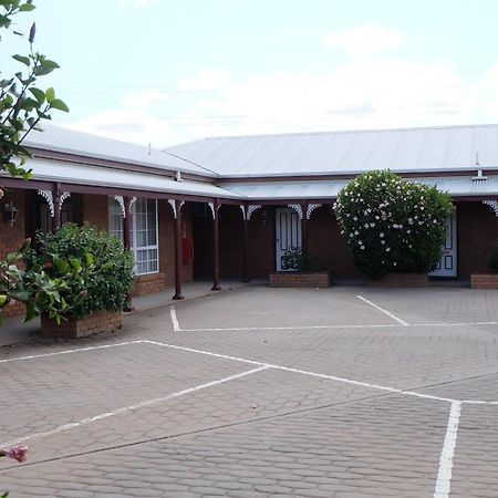 Charles Sturt Motor Inn Cobram Exterior foto